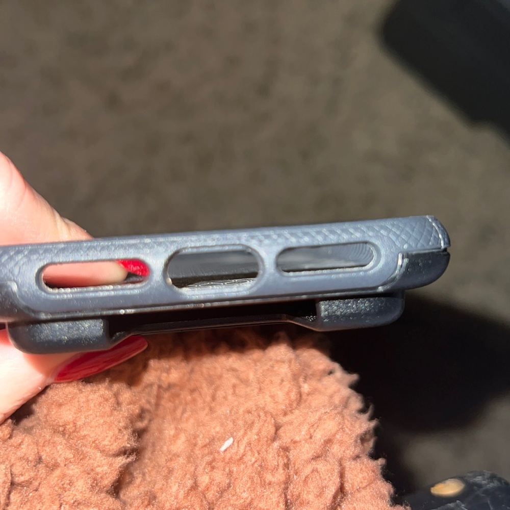 iphone xr case - Picture 3 of 4